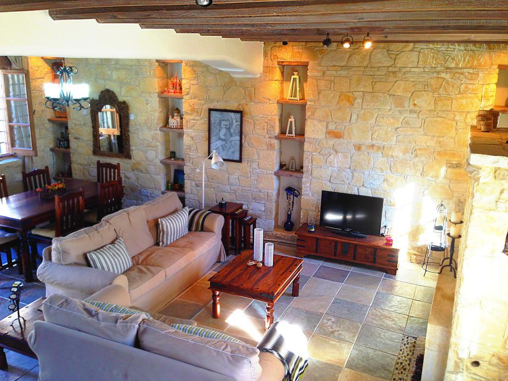 Lofou Traditional Stone House Exterior photo