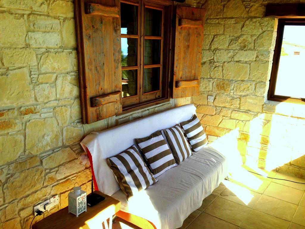 Lofou Traditional Stone House Exterior photo